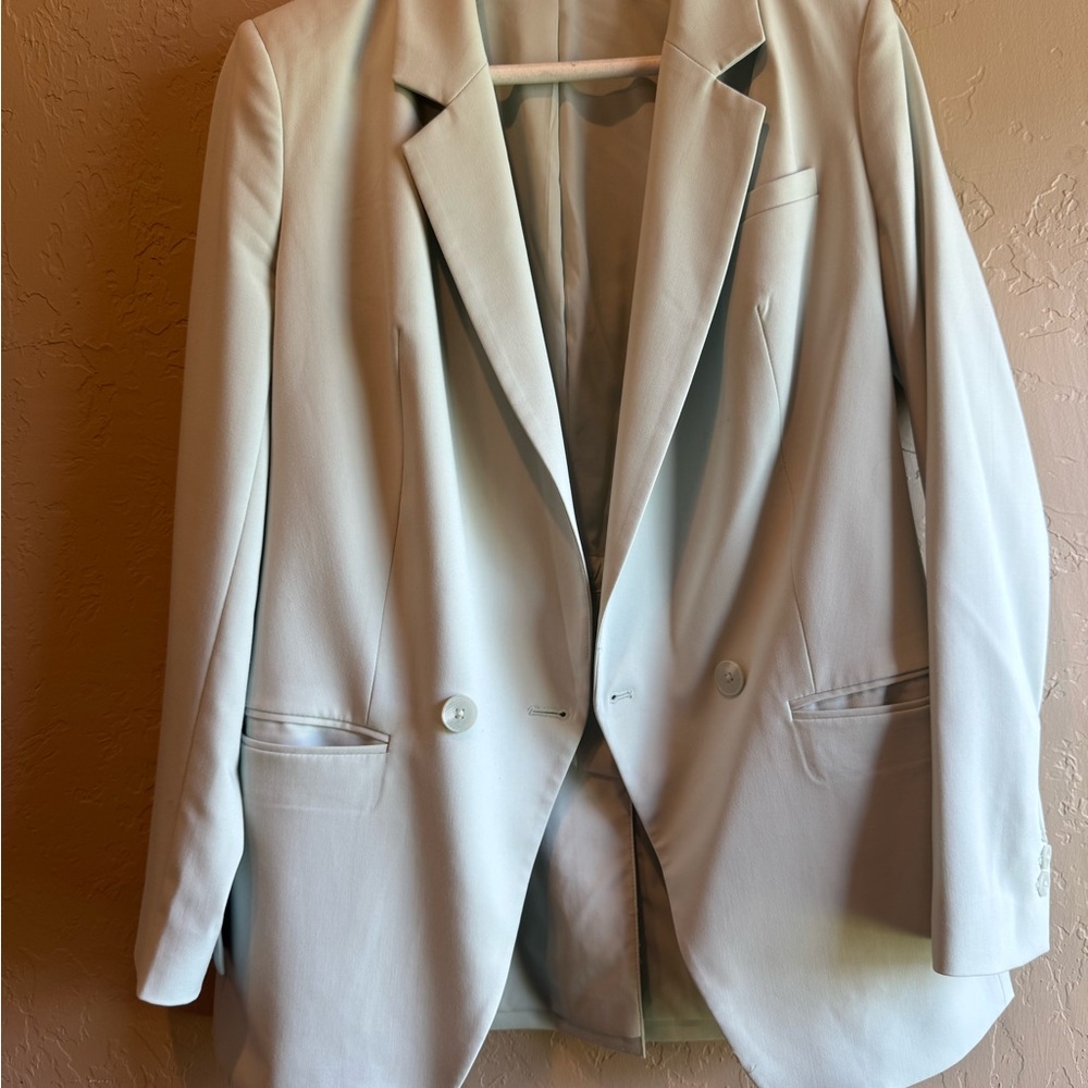 Express Women's Suit in Light Gray